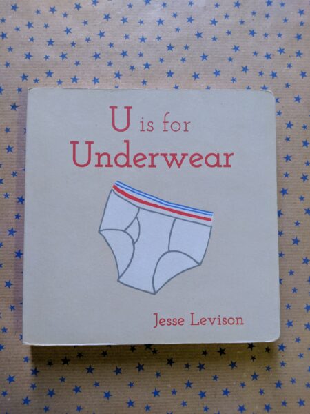 U is for Underwear (inglese)