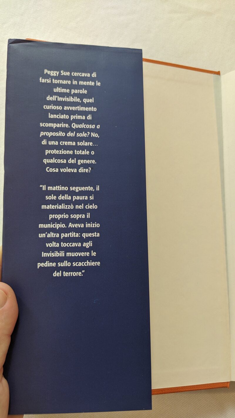 Peggy Sue e gli Invisibili 
Il giorno del cane blu