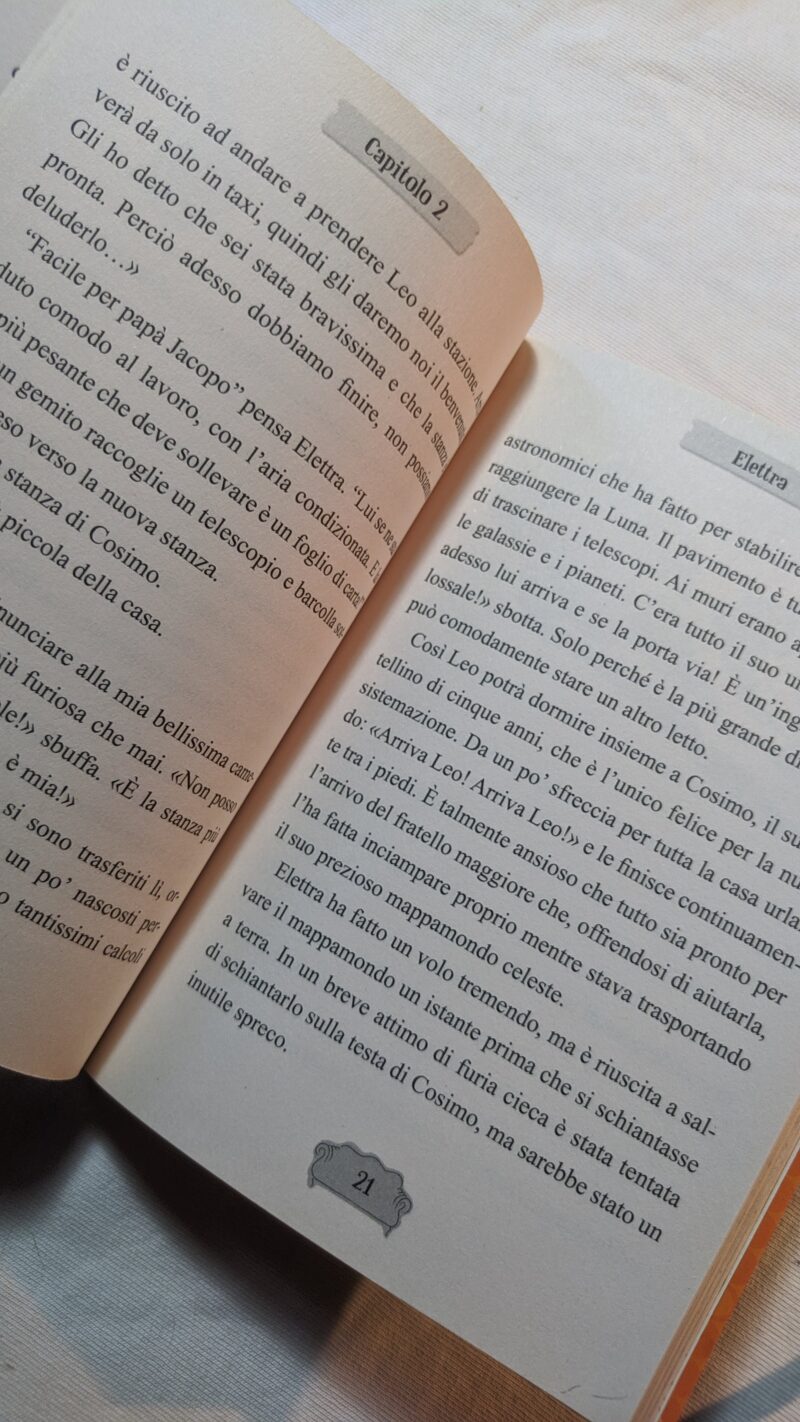 Un divano per dodici 
Un ciclone in salotto