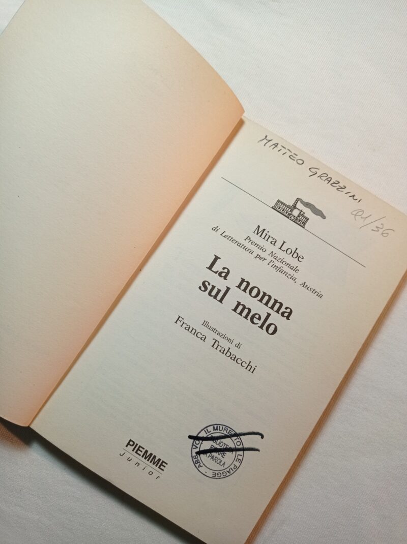 La nonna sul melo