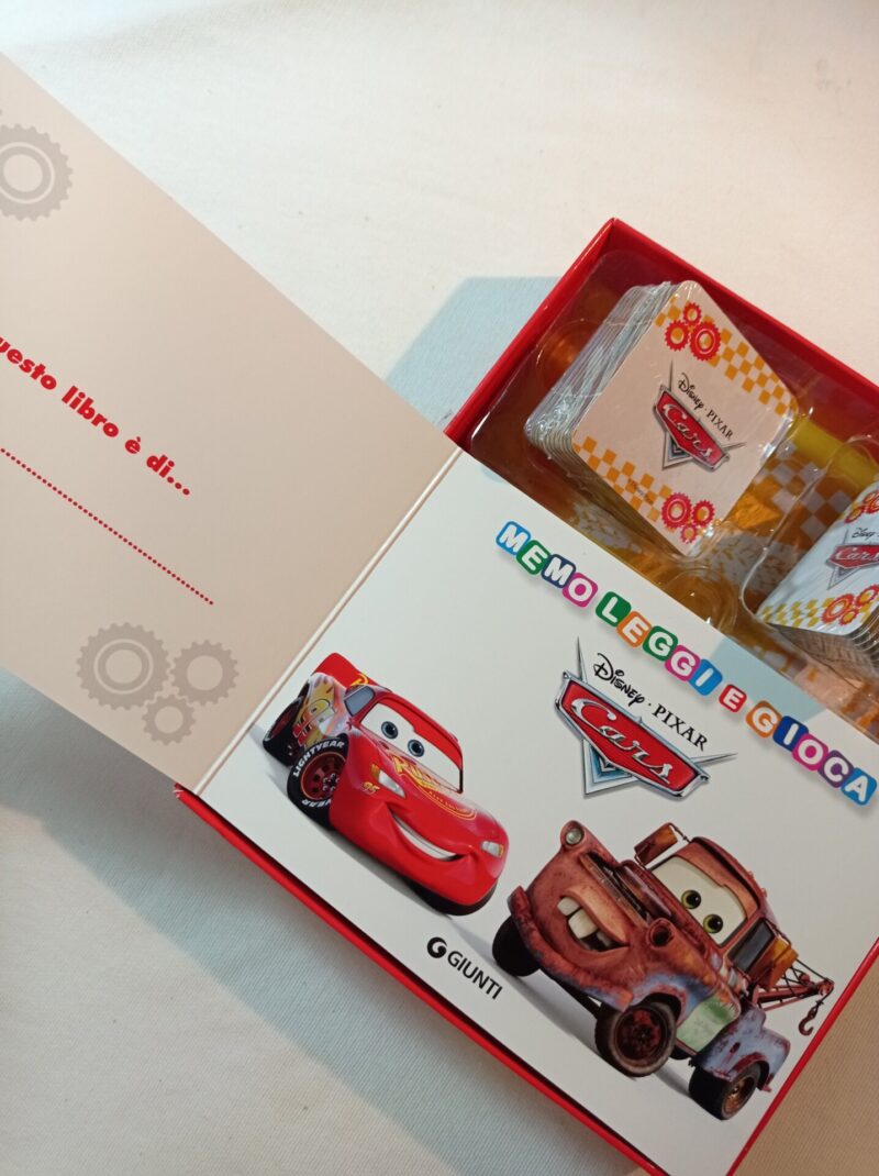 Cars memo leggi e gioca 
Libro + tessere