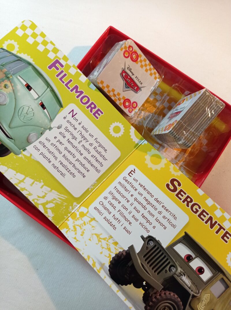 Cars memo leggi e gioca 
Libro + tessere