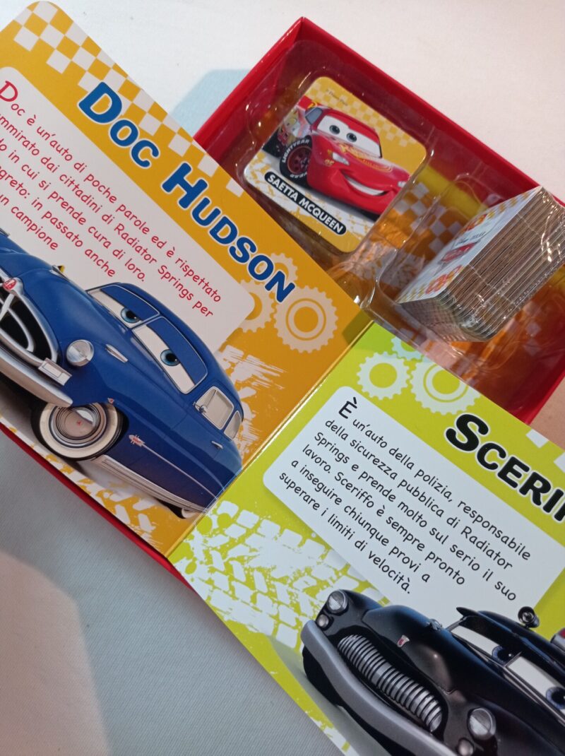 Cars memo leggi e gioca 
Libro + tessere